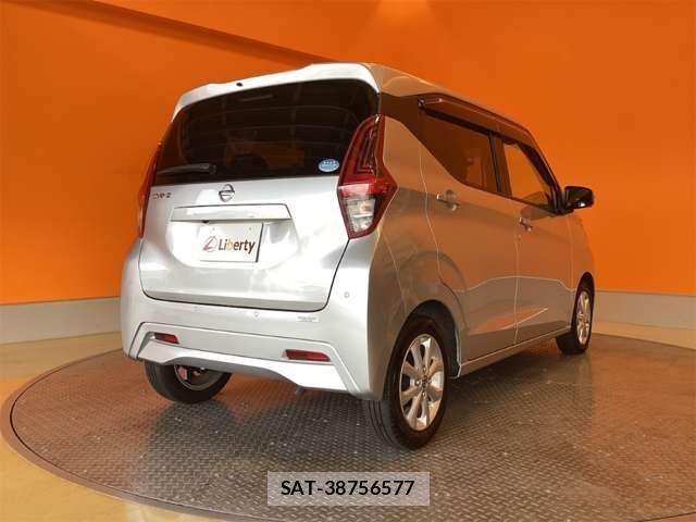 Nissan DAYZ 2021-10 8685417-16