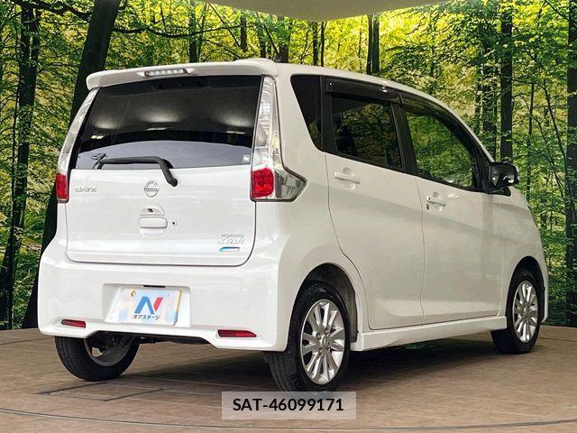 Nissan DAYZ 2013-10 8685440-16