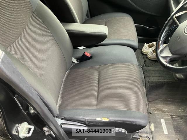 Nissan DAYZ 2015-10 8741638-21