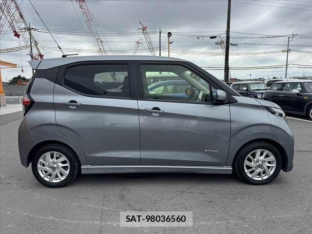 Nissan DAYZ 2022-09 8741604-11