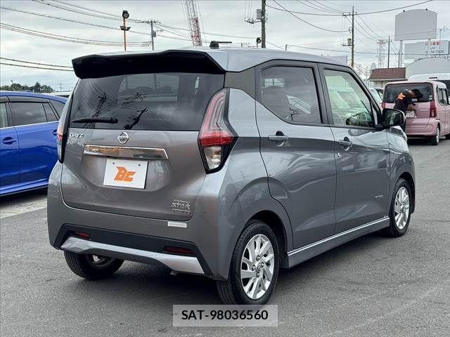 Nissan DAYZ 2022-09 8741604-14