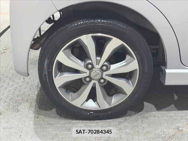 Nissan DAYZ 2014-06 8741630-28