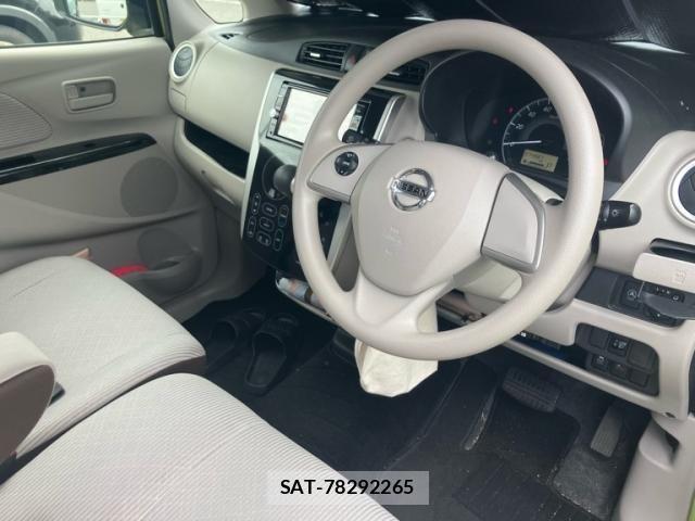 Nissan DAYZ 2015-10 8741641-11
