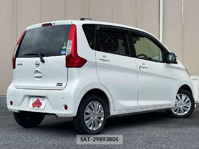 Nissan DAYZ 2018-11 8741624-2