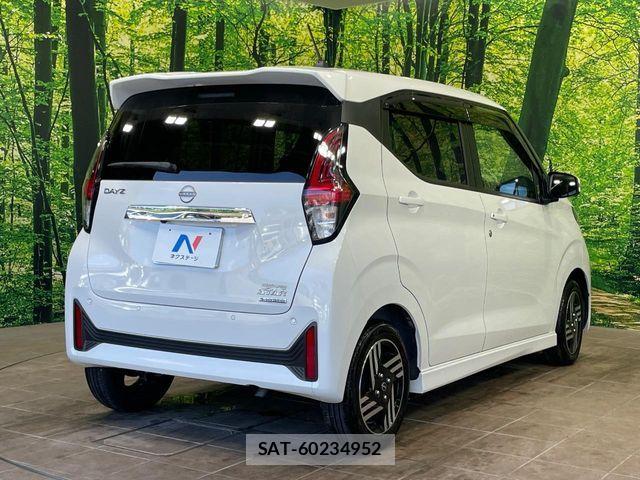 Nissan DAYZ 2025-07 8741598-16