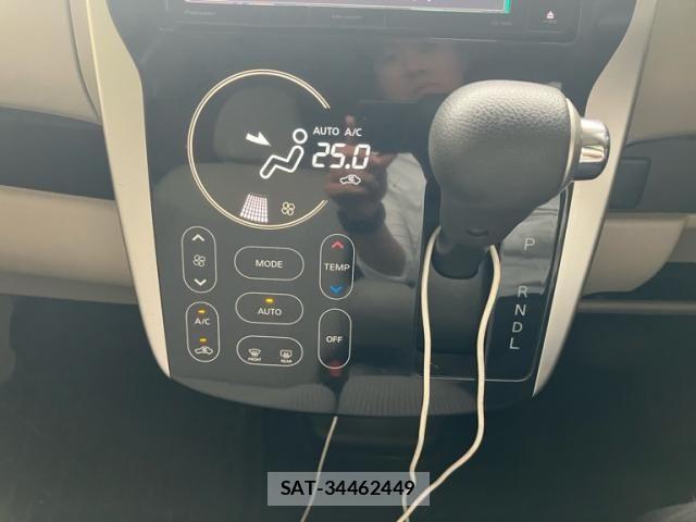 Nissan DAYZ 2015-08 8741643-17