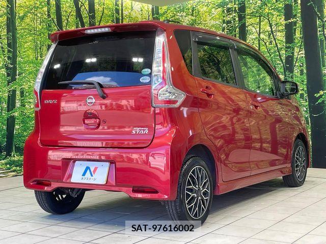 Nissan DAYZ 2017-02 8741628-16