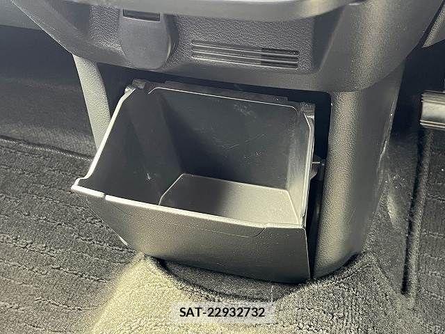 Nissan DAYZ 2019-04 8741623-26