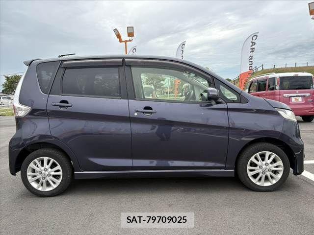 Nissan DAYZ 2014-07 8741631-10