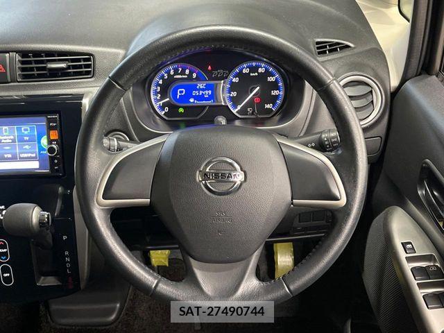 Nissan DAYZ 2015-02 8779970-10