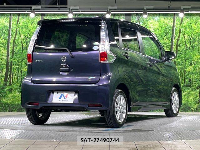 Nissan DAYZ 2015-02 8779970-16