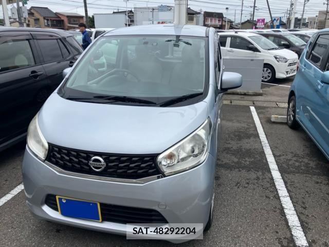 Nissan DAYZ 2014-02 8779981-1