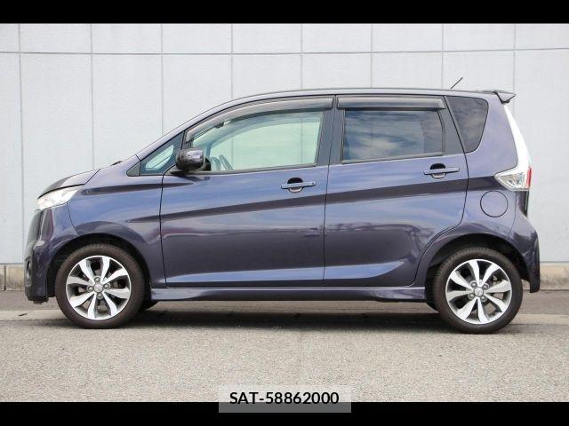 Nissan DAYZ 2015-07 8779969-15