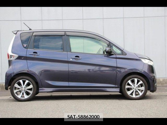 Nissan DAYZ 2015-07 8779969-16