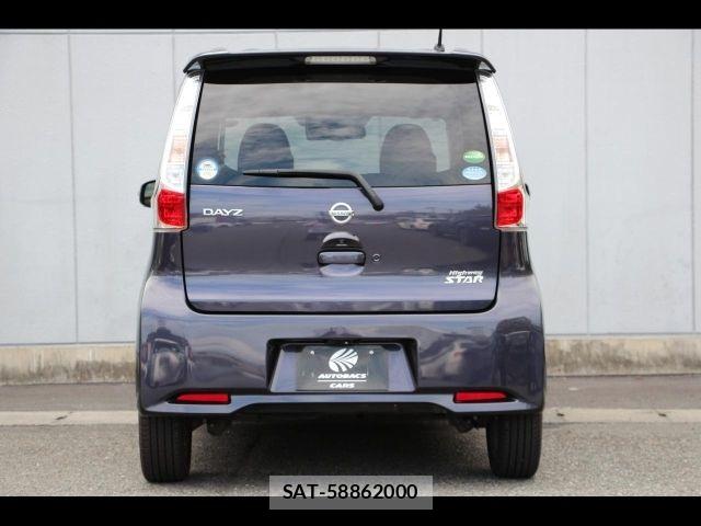 Nissan DAYZ 2015-07 8779969-4
