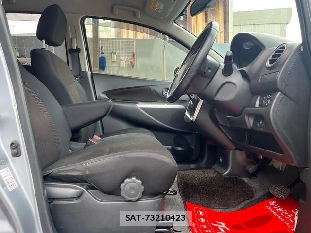 Nissan DAYZ 2014-03 8779979-5