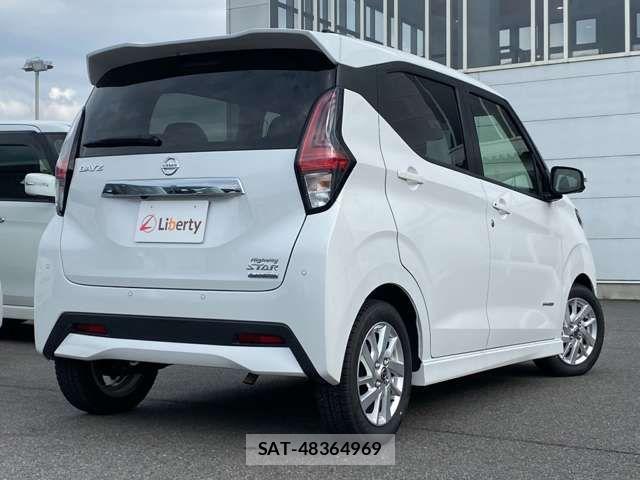 Nissan DAYZ 2022-07 8795728-18