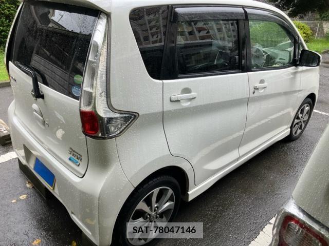 Nissan DAYZ 2014-01 8828654-3
