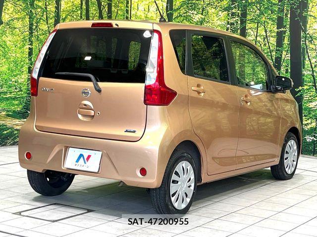 Nissan DAYZ 2014-12 8828642-16
