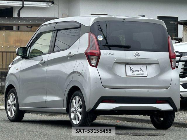 Nissan DAYZ 2022-10 8828613-6