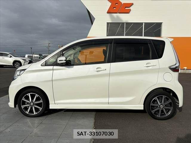 Nissan DAYZ 2015-11 8828639-10