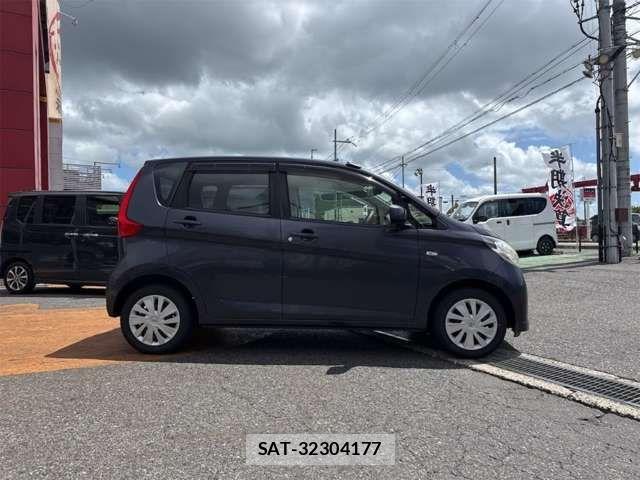 Nissan DAYZ 2013-12 8828641-11