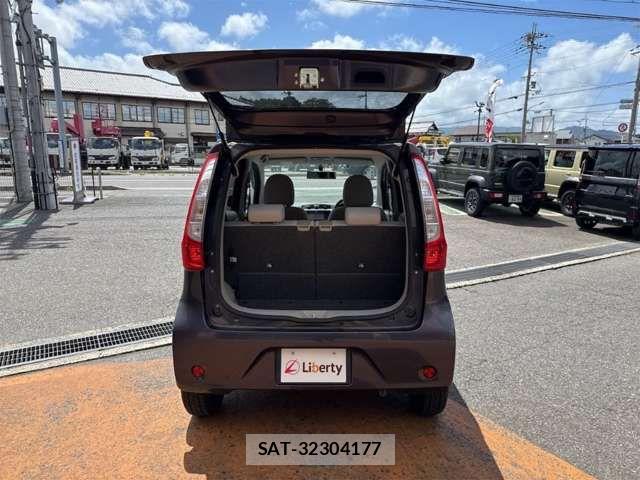 Nissan DAYZ 2013-12 8828641-15