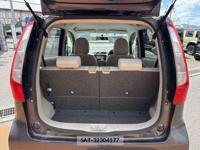 Nissan DAYZ 2013-12 8828641-16