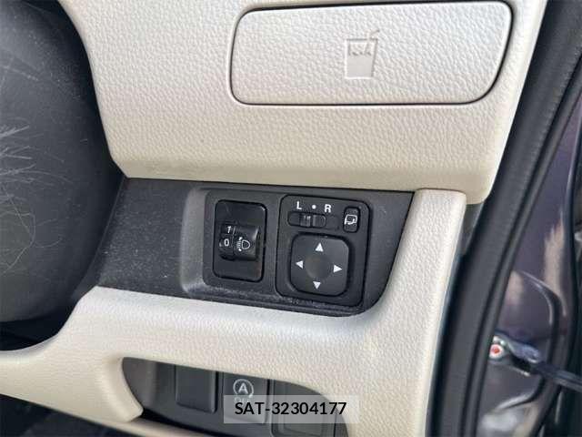 Nissan DAYZ 2013-12 8828641-4