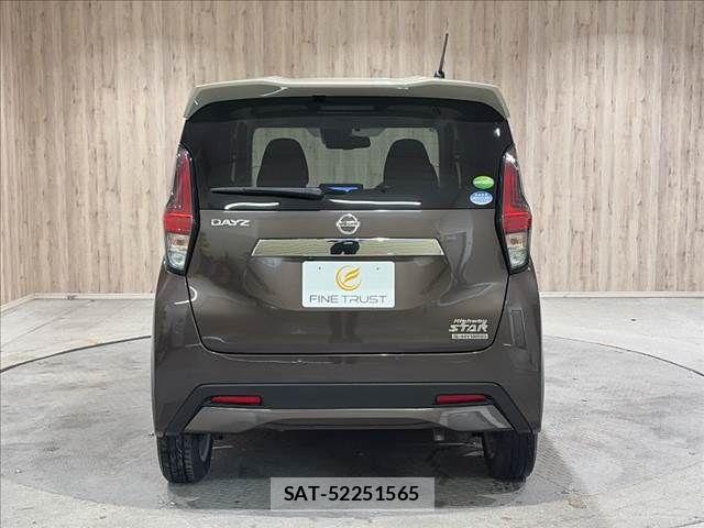 Nissan DAYZ 2019-04 8828614-17