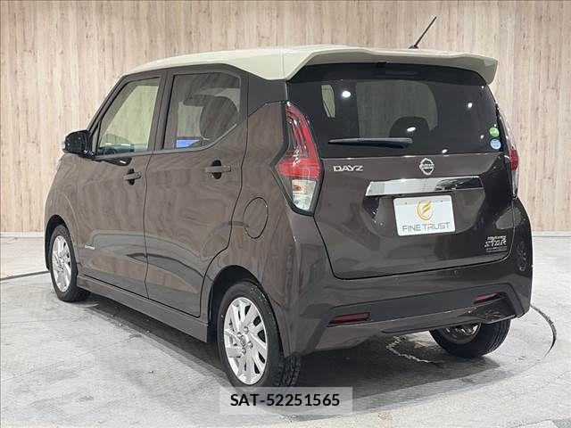 Nissan DAYZ 2019-04 8828614-18