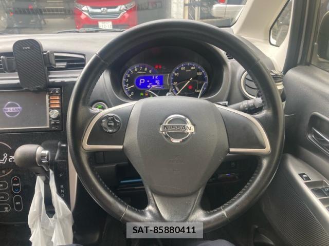 Nissan DAYZ 2013-07 8828652-13