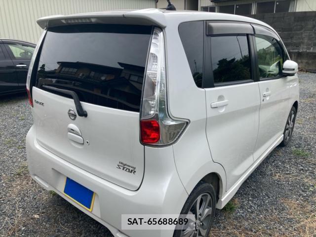 Nissan DAYZ 2013-09 8828647-2