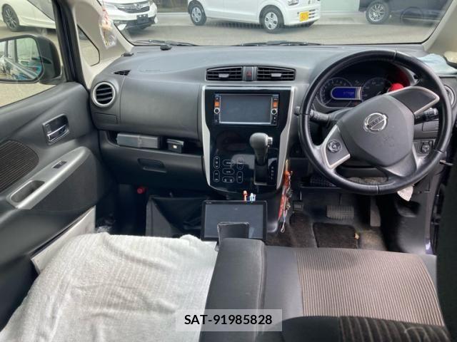 Nissan DAYZ 2014-02 8828649-10
