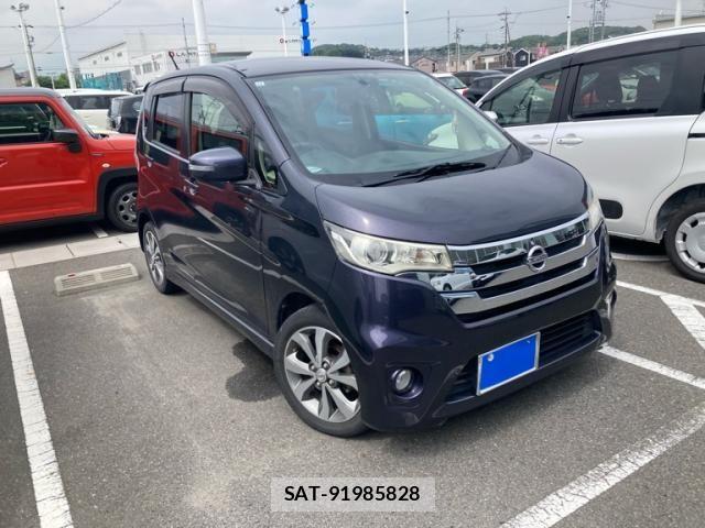 Nissan DAYZ 2014-02 8828649-1