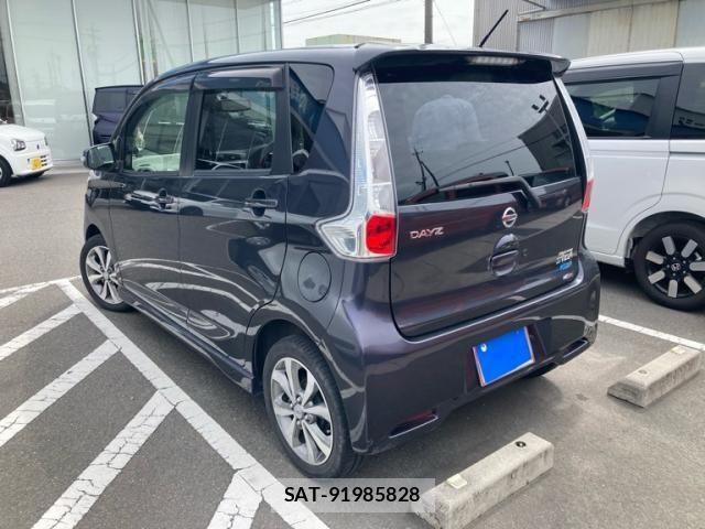 Nissan DAYZ 2014-02 8828649-2