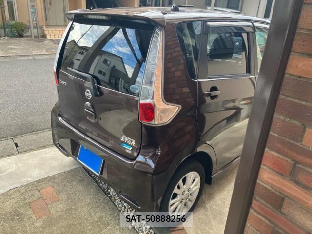 Nissan DAYZ 2015-09 8828646-12