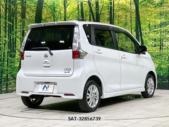 Nissan DAYZ 2014-03 8848697-16