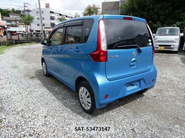 Nissan DAYZ 2013-06 8848698-2