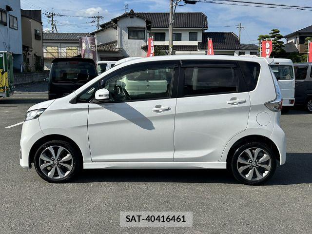 Nissan DAYZ 2015-02 8848701-4