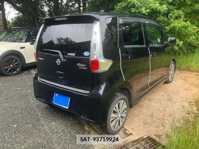 Nissan DAYZ 2013-08 8848704-1