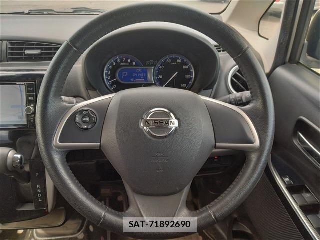 Nissan DAYZ 2018-05 8848684-13
