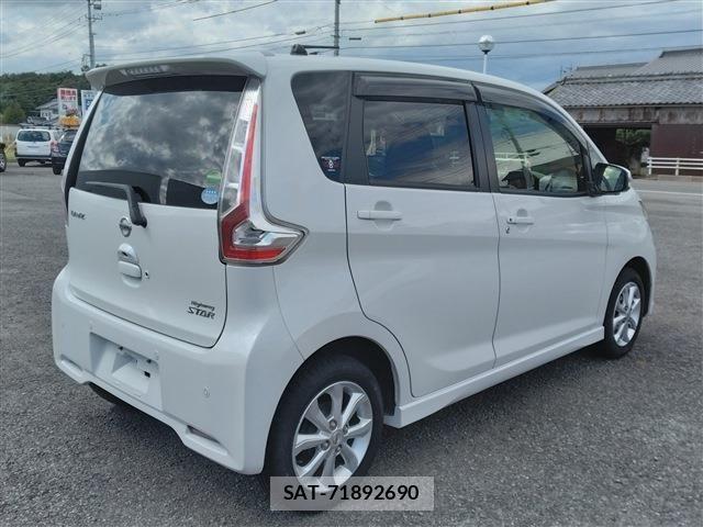 Nissan DAYZ 2018-05 8848684-4