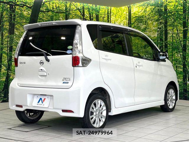 Nissan DAYZ 2013-08 8848683-16