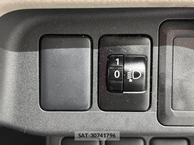 Nissan DAYZ 2015-01 8870800-23