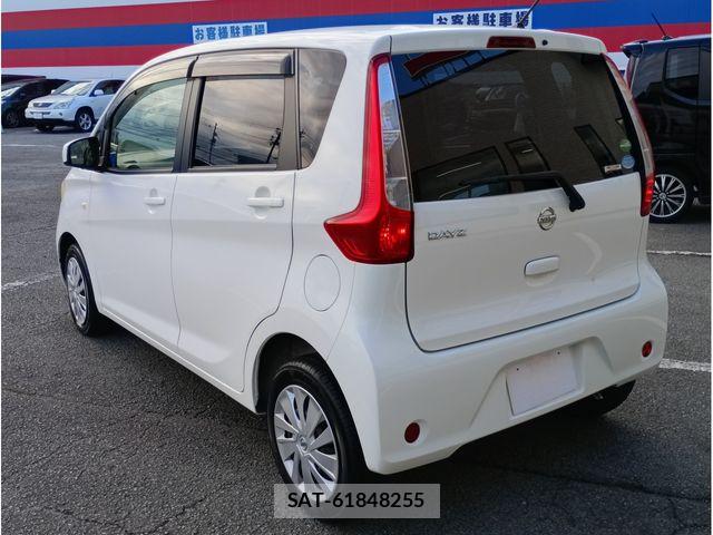 Nissan DAYZ 2014-07 8879428-4