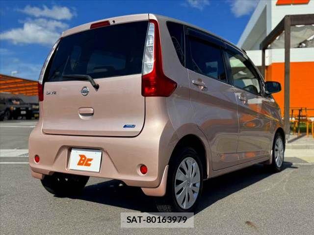 Nissan DAYZ 2014-06 8879429-14