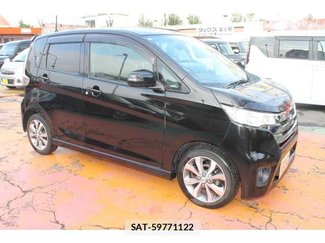 Nissan DAYZ 2013-07 8879425-9