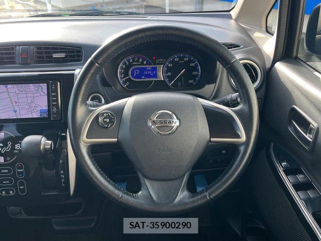 Nissan DAYZ 2015-10 8879413-11