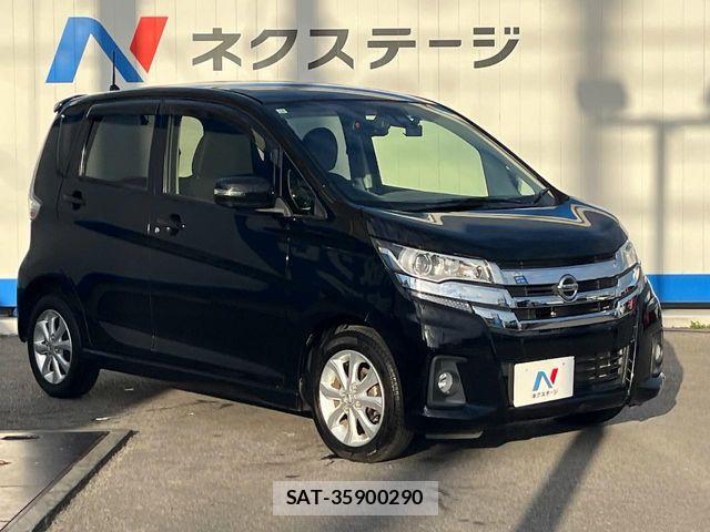 Nissan DAYZ 2015-10 8879413-16
